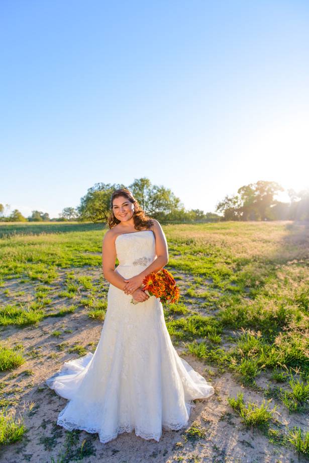 Jen Brazeal Photography bridal photos at Rio Cibolo Ranch