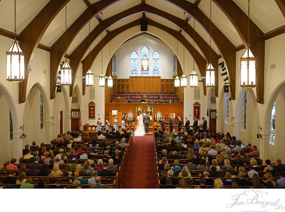 Wedding Ceremony at First United Methodist Church Bryan