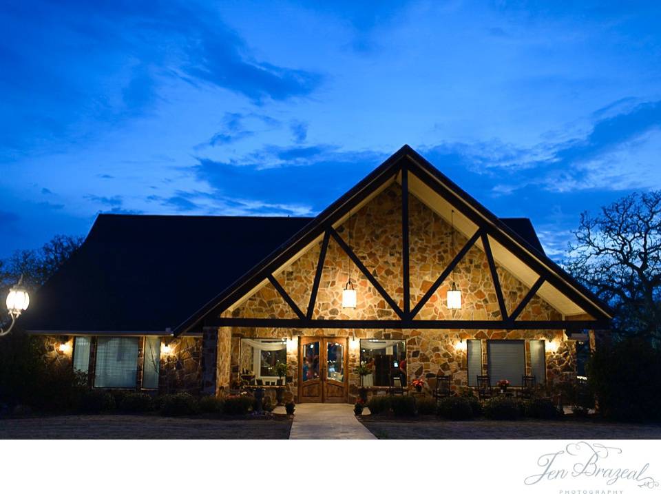 double creek crossing wedding venue at night