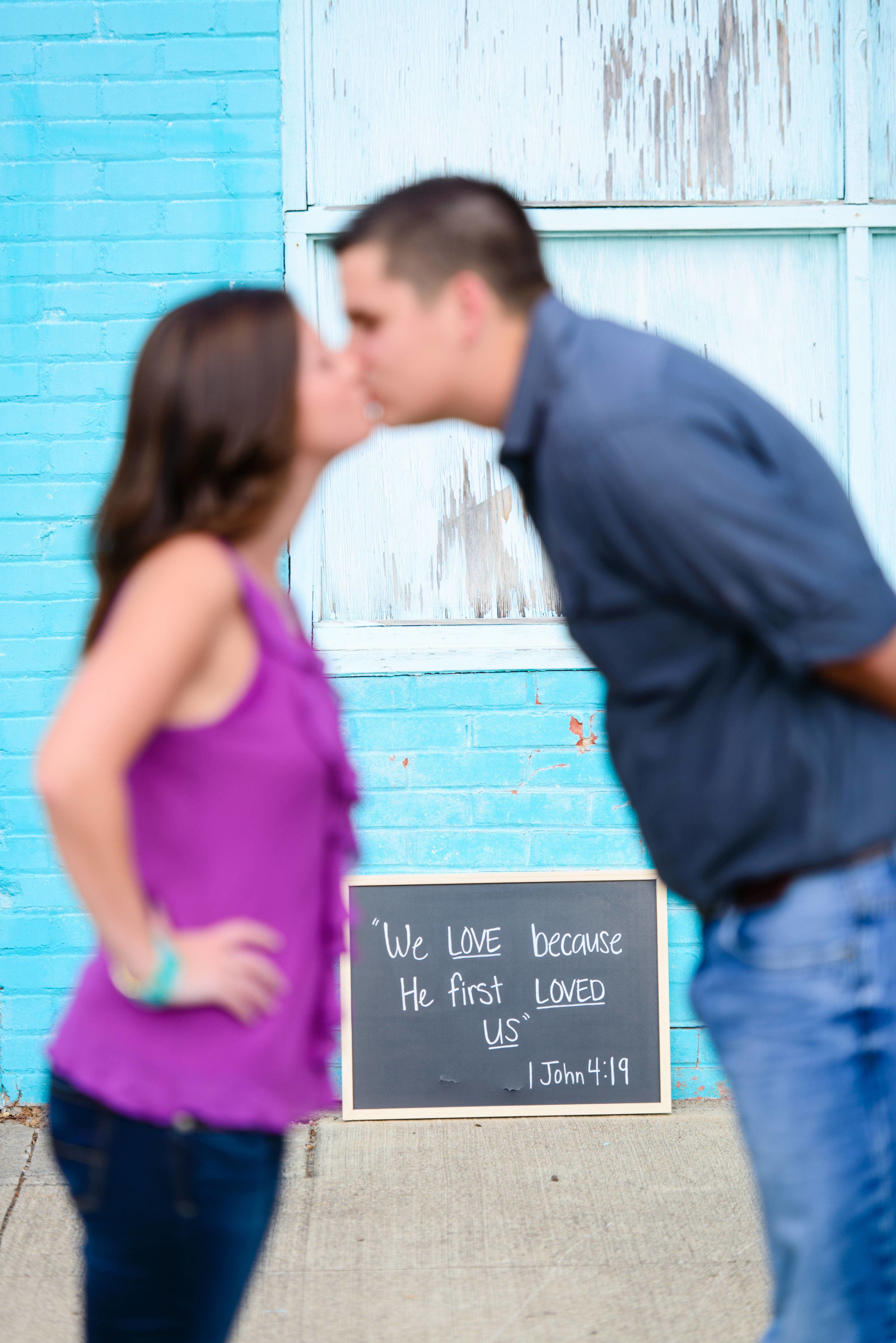 engagement photographer